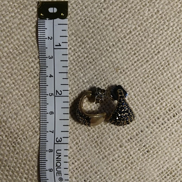 Lia Sophia Lady Remington Earrings - Picture 4 of 4